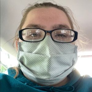 Meet your Posher, Kayla